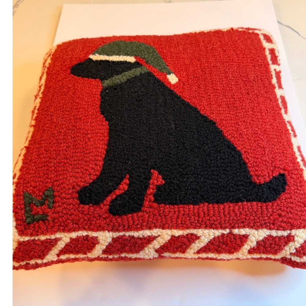 4 Corners Laura Megroz Christmas Black Lab Dog Hooked Wool Throw Pillow 18x18